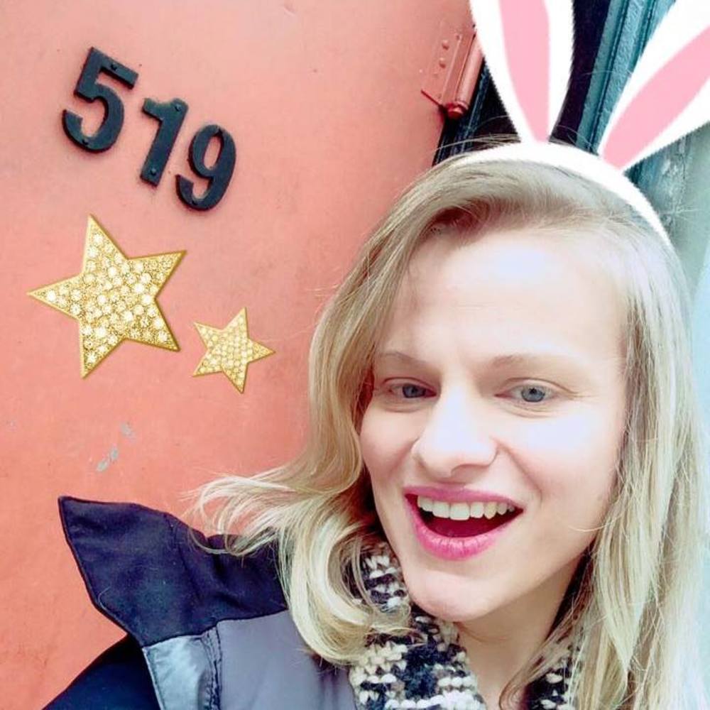 Meet your Posher, Cara